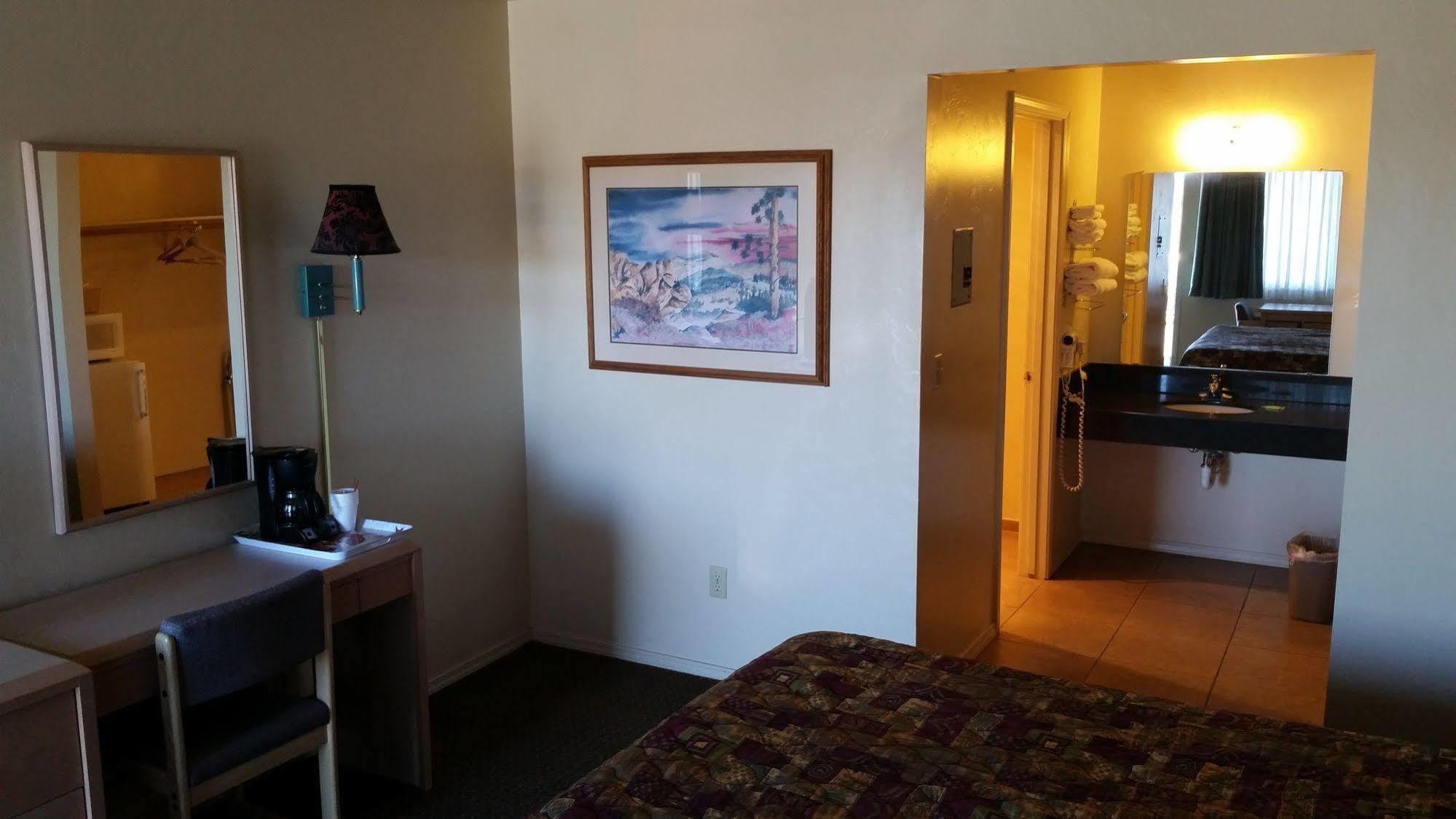 Motel Heritage House 2*